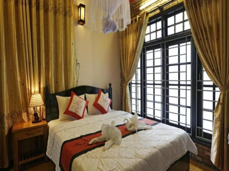 Countryside Moon Homestay Хойан Экстерьер фото