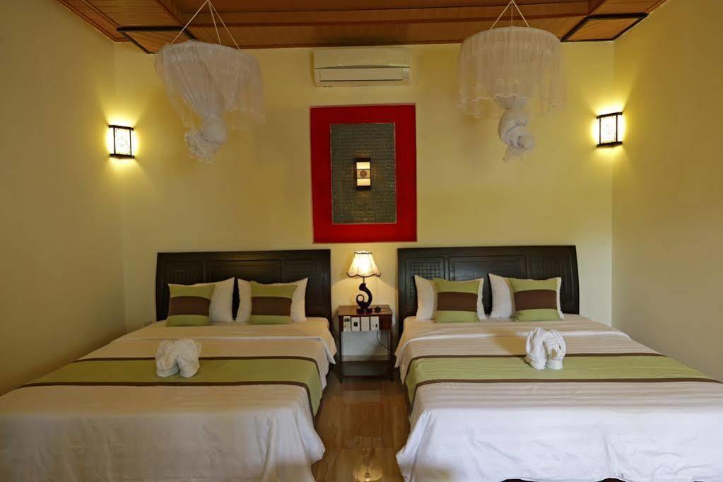 Countryside Moon Homestay Хойан Экстерьер фото